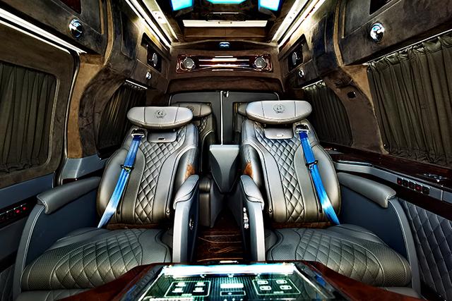 商务之星，硬派7座GMC豪华商务车，赋予商务车未来新概念